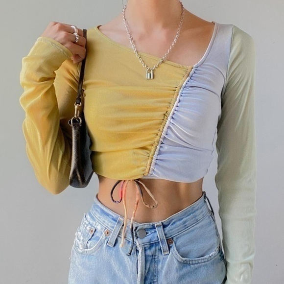 Urban Outfitters Women's Yellow and Blue Crop-top medium